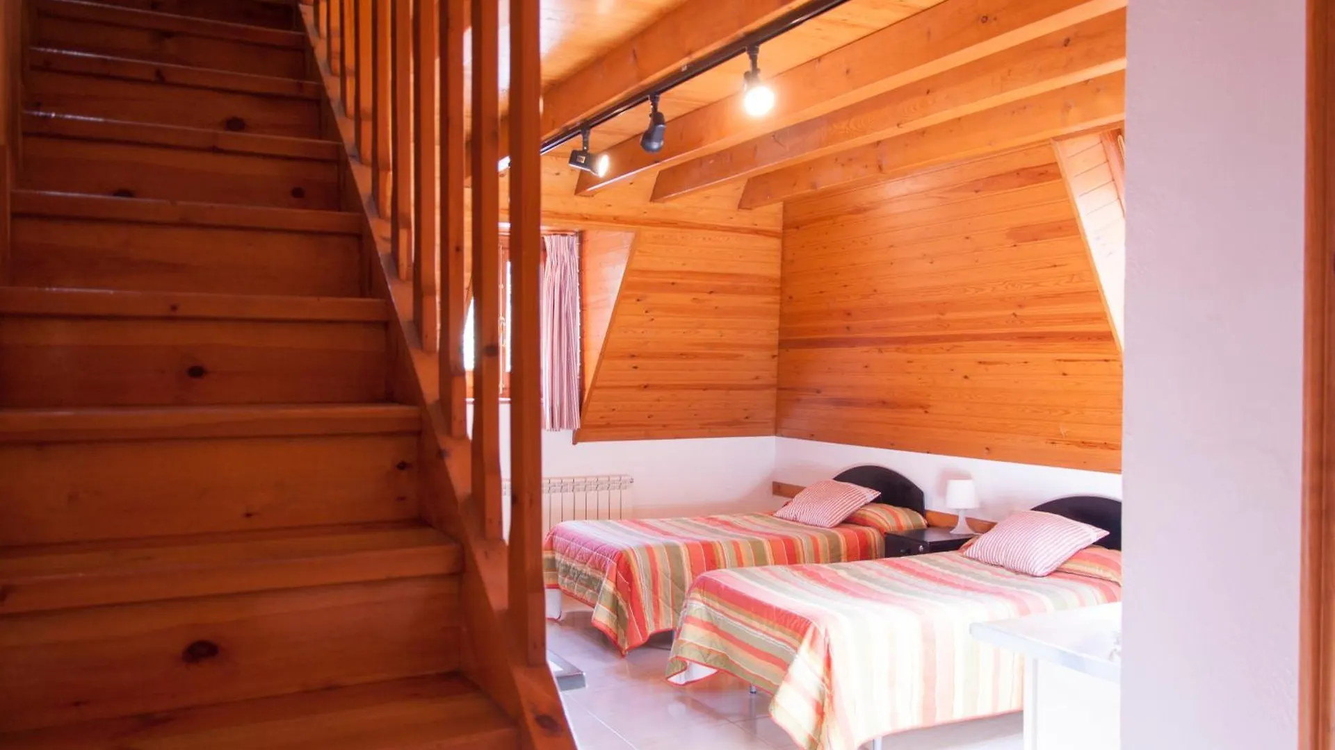 Guest house Ostau Dera Nheu Hotel Les