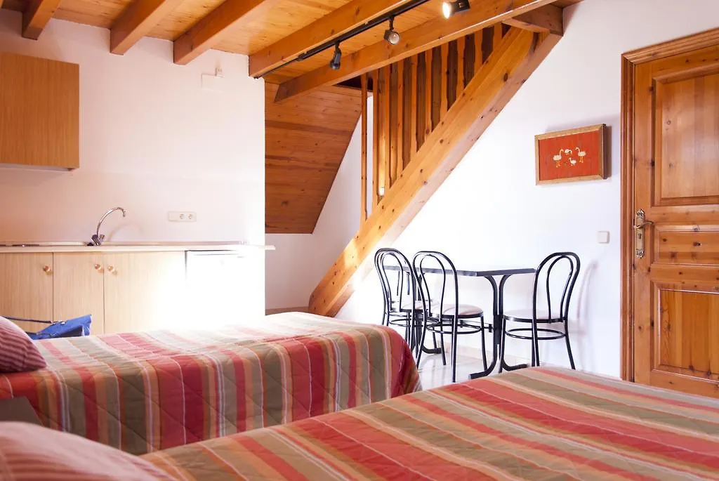 Guest house Ostau Dera Nheu Hotel Les